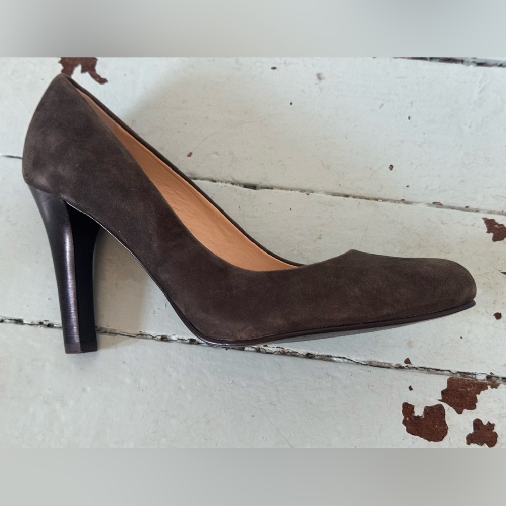 Lauren Ralph Lauren Size 6 Zamora Grey Suede Pump, Black Heels
